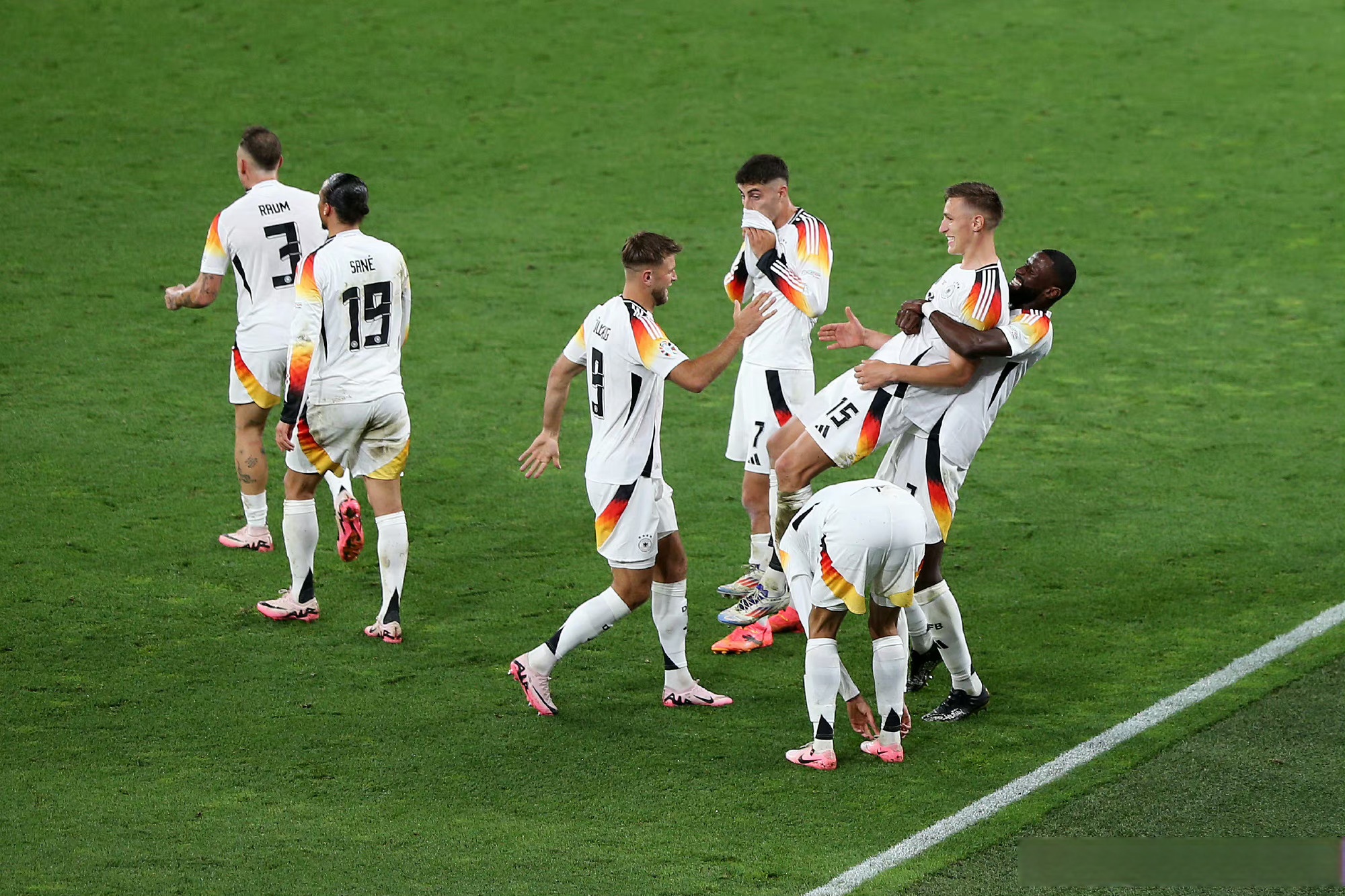 瑞士逆袭威尔士，进入欧洲杯半决赛