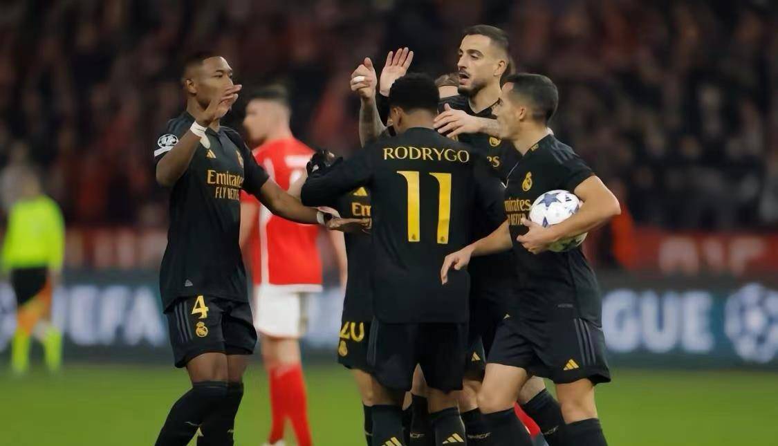 那不勒斯主场战胜强敌，追上欧冠集团的简单介绍